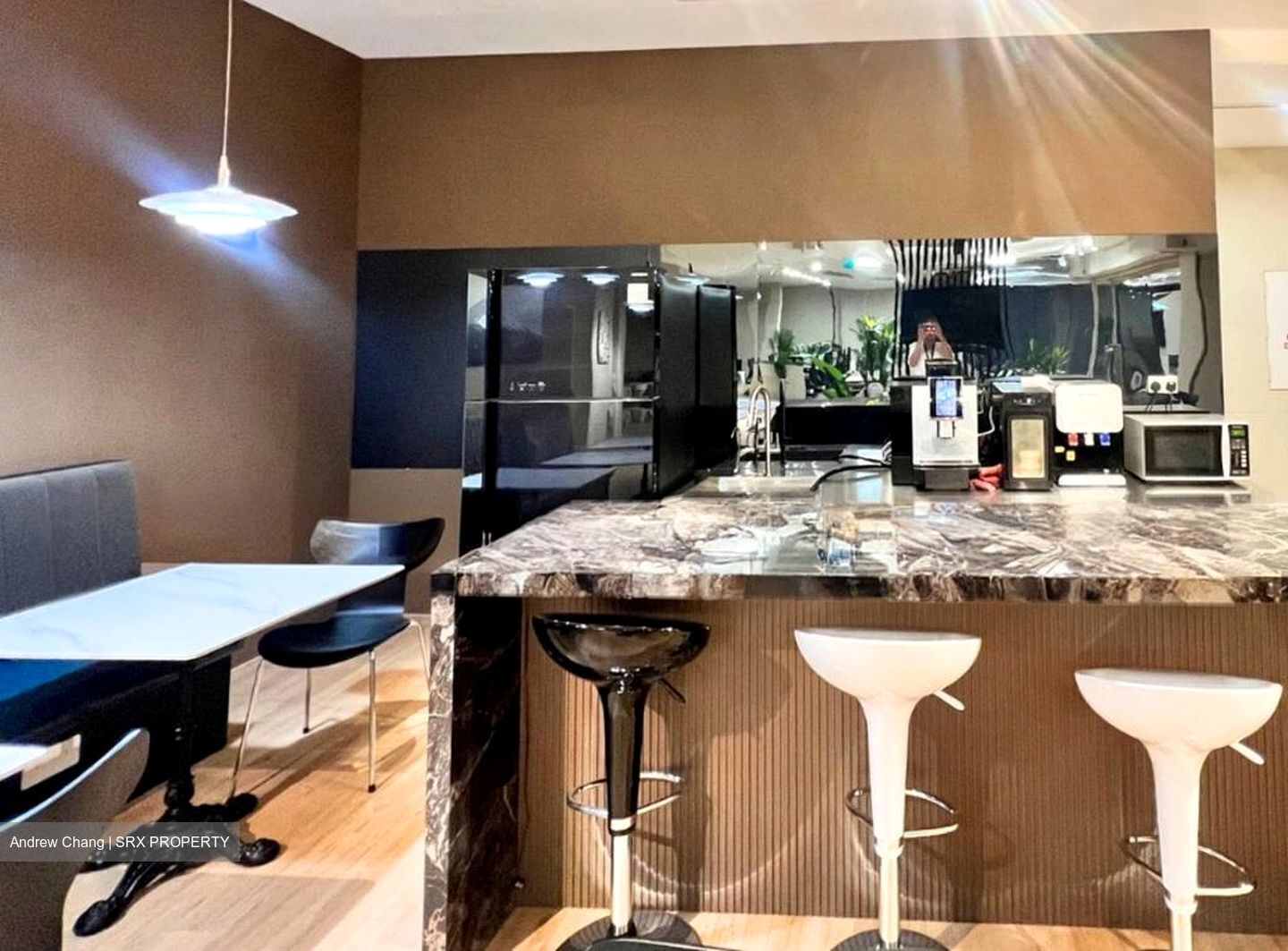Le Mercier House (D9), Office #509795231